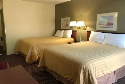 Image de Double Room With Two Double Beds Non-Smoking