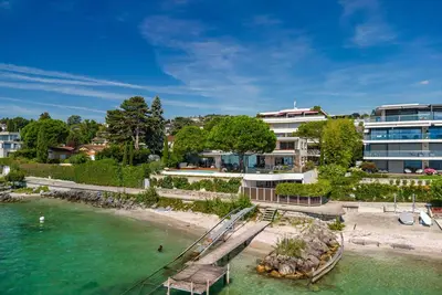 Image de Lausanne area Luxurious 4-Bedroom Villa on the Lake