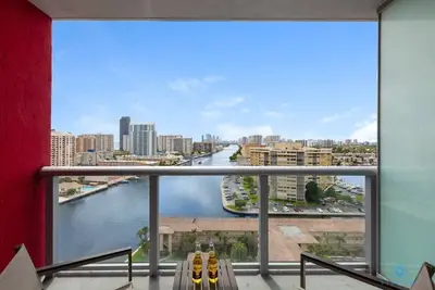 Image de Infinite View| Balcony| Gym + Amazing Pool