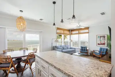 Image de Coconut Telegraph ~ Waterfront 2 Br/2Ba in Cudjoe Key w/ Dockage & Parking!