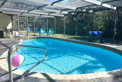 Image de The Hamilton ~ Upscale Pool House by Beaches/Downtown