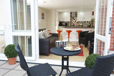Image de 2 chambres à coucher à Weymouth
