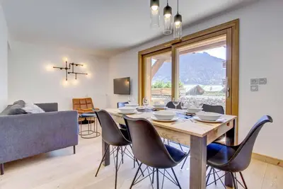 Image de À 200m des pistes de ski, Rez-de-chaussée, terrasse, télévision, casier à ski, 42m², Morzine