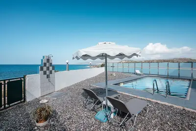 Image de Maison de campagne 'Blue Pearl Apolakkia 1' avec piscine partagée, terrasse partagée et Wi-Fi