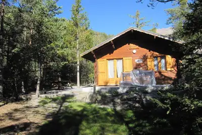 Image de Chalet \"Le Mazet\" avec vue sur les montagnes, terrasse privée et Wi-Fi