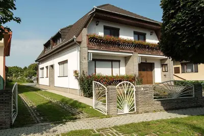 Image de Appartement de vacances avec climatisation, piscine, WiFi