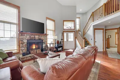 Image de Movie Room l Ski l Camelback l Sleeps 8