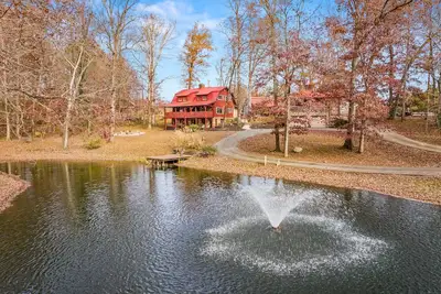 Image de Log Cabin, Utk/Neyland, Smokies, 16acres, Fp, HotTub, Sauna, Fishing, Golf, Pets