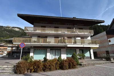 Image de Joli appartement pour 5 personnes avec Wifi, Tv, balcon et parking