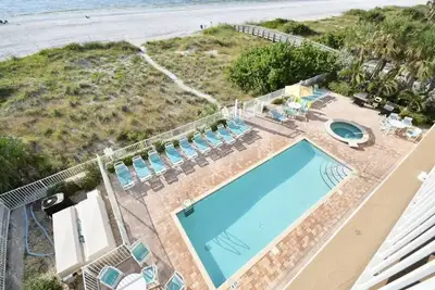 Image de Beach Front Ocean Way Penthouse 401 Two Bedroom Two Bath