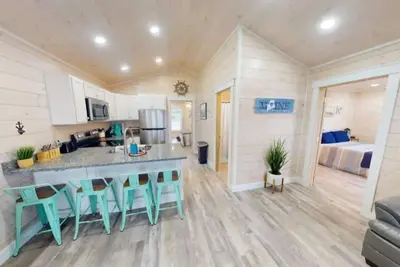 Image de Harbor View Cottage - Unit A