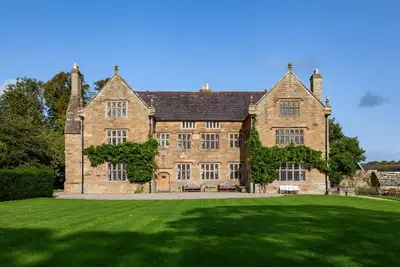 Image de Pentrehobyn Hall sleeps 16