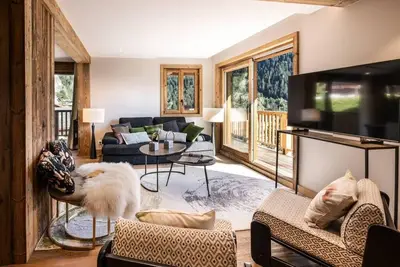 Image de À 100m des pistes de ski, 2ème étage, terrasse, parking, télévision, 140m², Champagny-en-Vanoise