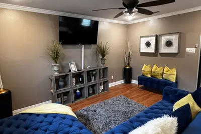 Image de Quaint New Orleans Cottage