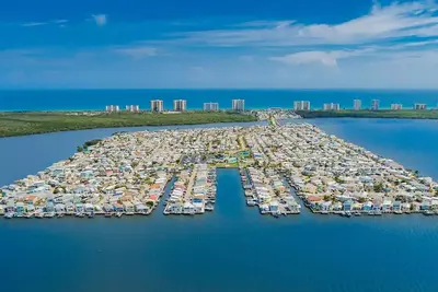 Image de 2-bedroom mobile home just 6 minutes to Fort Pierce Beach