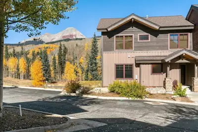 Image de Hot Tub, 30 Min to Silverton, Pool, Tennis!