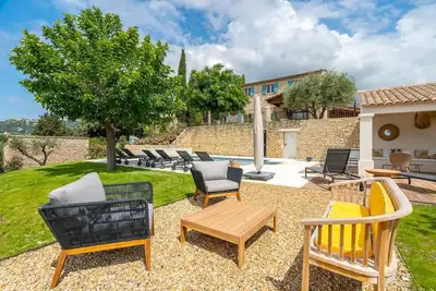 Image de Mas dans un hameau de Gordes - 10 pers