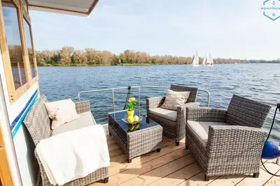 Wohlfühlboot Anna in Bad Saarow - Wohlfühlboot Hausbooturlaub