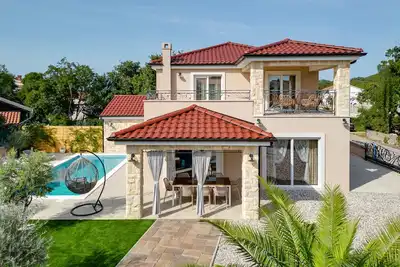 Image de New villa with pool, beach - Traveler Reisebüro Krk - Id 2400