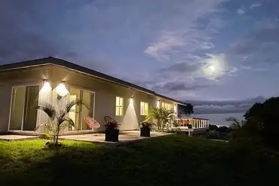 Image de Makia View House \/ 3Bed + 2 Bath \/ Ocean Views