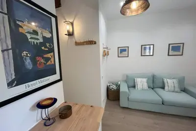 Image de Cool Blue Cotignac heart village