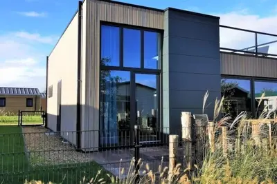 Image de Exklusives 6-personen Chalet Estel mit Großem, Eingezäunten Garten am Ijsselmeer