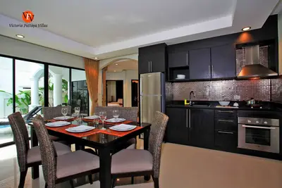 Image de Great villa for a stay with friends or family! 5 minutes away from the beach!