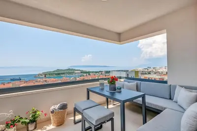 Image de Superbe appartement Ă Makarska avec.