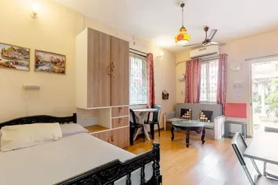 Image de Ground Floor Studio | W\/Pool | 15 Min Walk To Beach