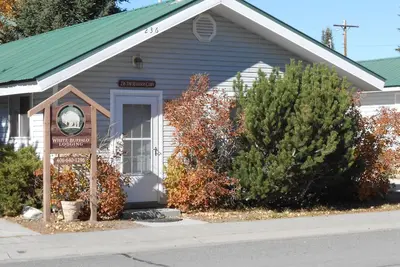 Image de The Madison Cabin in West Yellowstone, Mt