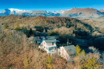 Image de Villa à la campagne sur la montagne Sibillini à 15 km des randonnées en montagne