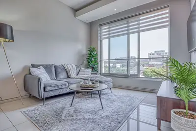Luxurious One Bedroom Apartment at Capital On Park, Sandton