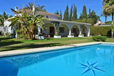 Image de Holiday villa with lovely pool area, 300m from the beach in Atalaya Playa