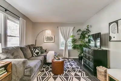 Image de Modern 1br\/1ba Chic Urban Retreat
