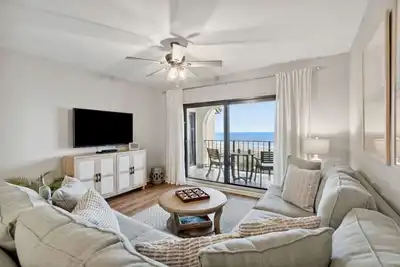 Image de Aip Resort, 5th Floor, Turtle Dunes, Steps To The Beach And Pool, Renovated