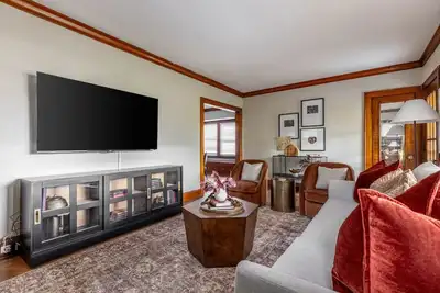 Image de Stunning 3br - Near Cleveland Clinic Main Campus