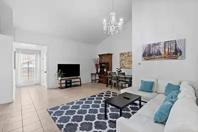 Image de West Covina. Safe neighborhood. spacious 4br \/Backyard\/Bbq