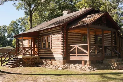 Image de Southern Rustic cabin Close to Stone Mountain Park