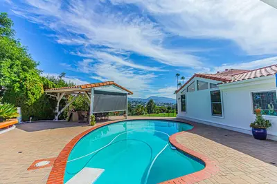 Image de Tranquil 4br/3ba Home with Pool/Vineyard.