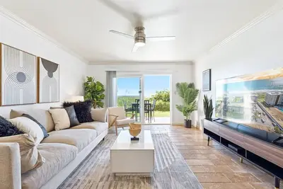 Image de Seaside Retreat Ground Floor Condo w/Pool!