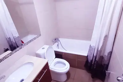 Image de Metroapart 2 Personas. Tv por Cable. Wifi. Candado de Seguridad Para las Llaves