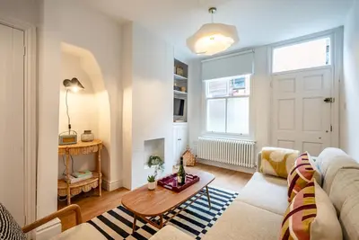 Image de 17 Trinity Lane -  a family break that sleeps 4 guests  in 2 bedrooms