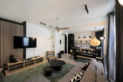 Image de \"Sublime\" Quai de Valmy - 10em - Sauna Privé - 8p