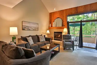 Image de Trout Creek Condos - #137 - Harbor Springs Michigan - Sleeps 9