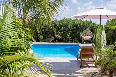 Cocoon Olympia Luxury 3Bed Villa with Pool