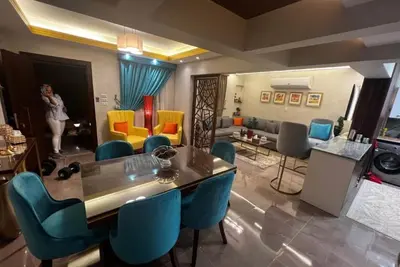 Image de luxury flat with garden and private entrance