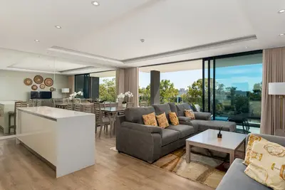 Image de Luxury Green Point Apartment | Pool | Balcony
