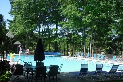 Image de ☀️ Summer Views, Pool Access & Mountain Fun in Hidden Valley 🌲🏊♀️🌄