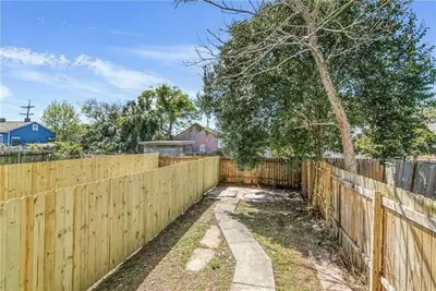 Image de Traditional styled shotgun house