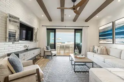Image de Oceanview 2bd residence with a spacious terrace